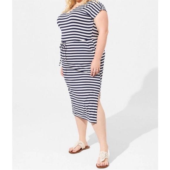 Size 1X Torrid Women’s Navy White Striped Midi Dress Super Soft Dolman Sleeve - Picture 4 of 8